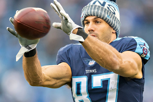 <b>BOX PROFILE - NFL Hottie Eric Decker</b>