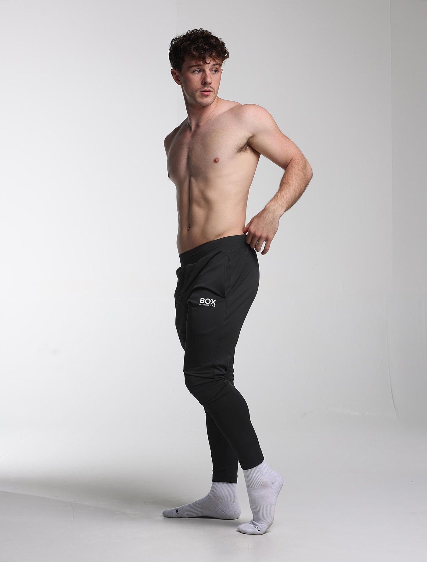 Mens X-Line Tapered Joggers - Black