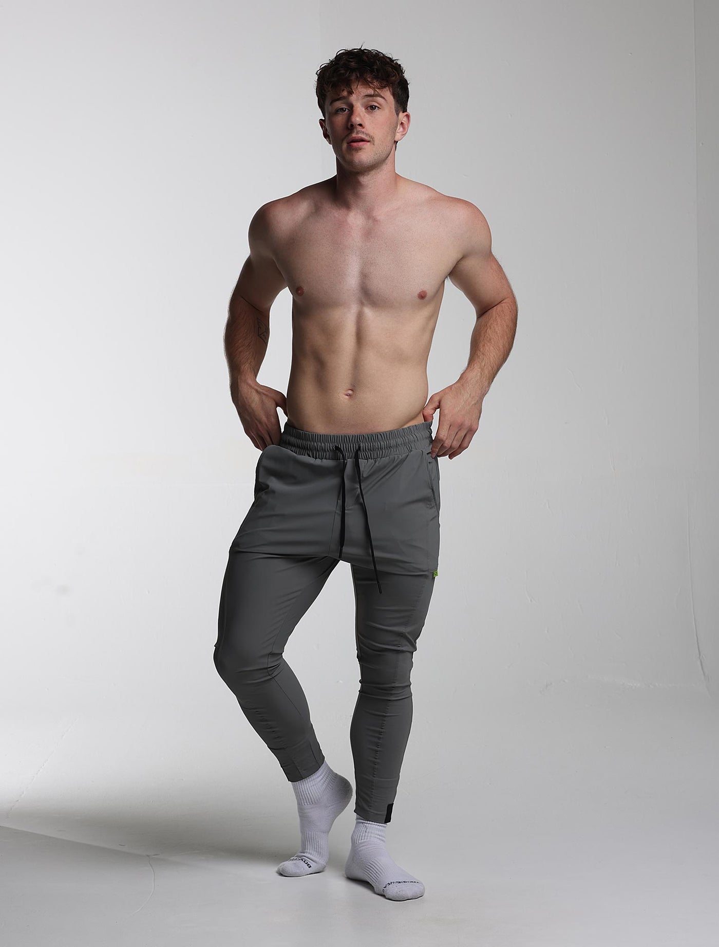 V2 Active Panelled Joggers - Slate Grey