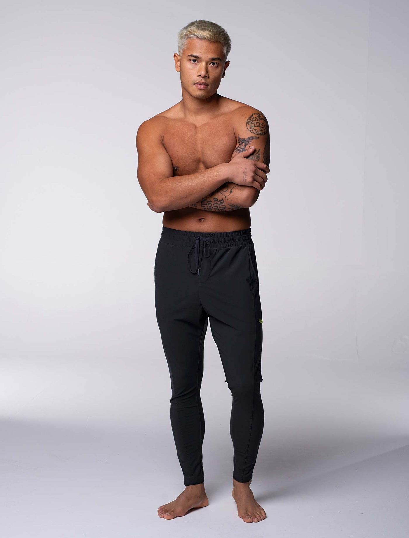 V2 Active Panelled Joggers - Black